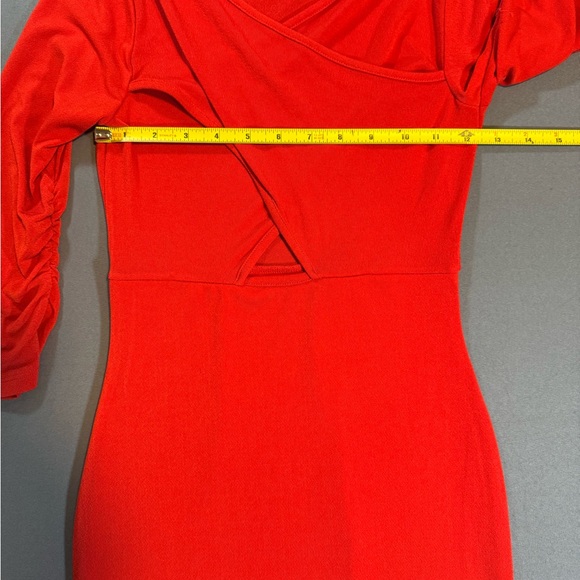 Chic Red Mini Bodycon Dress Ruched Sleeves Party Date Night - Picture 5 of 5